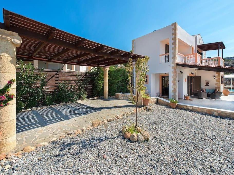 Villa Pefki Kültér fotó